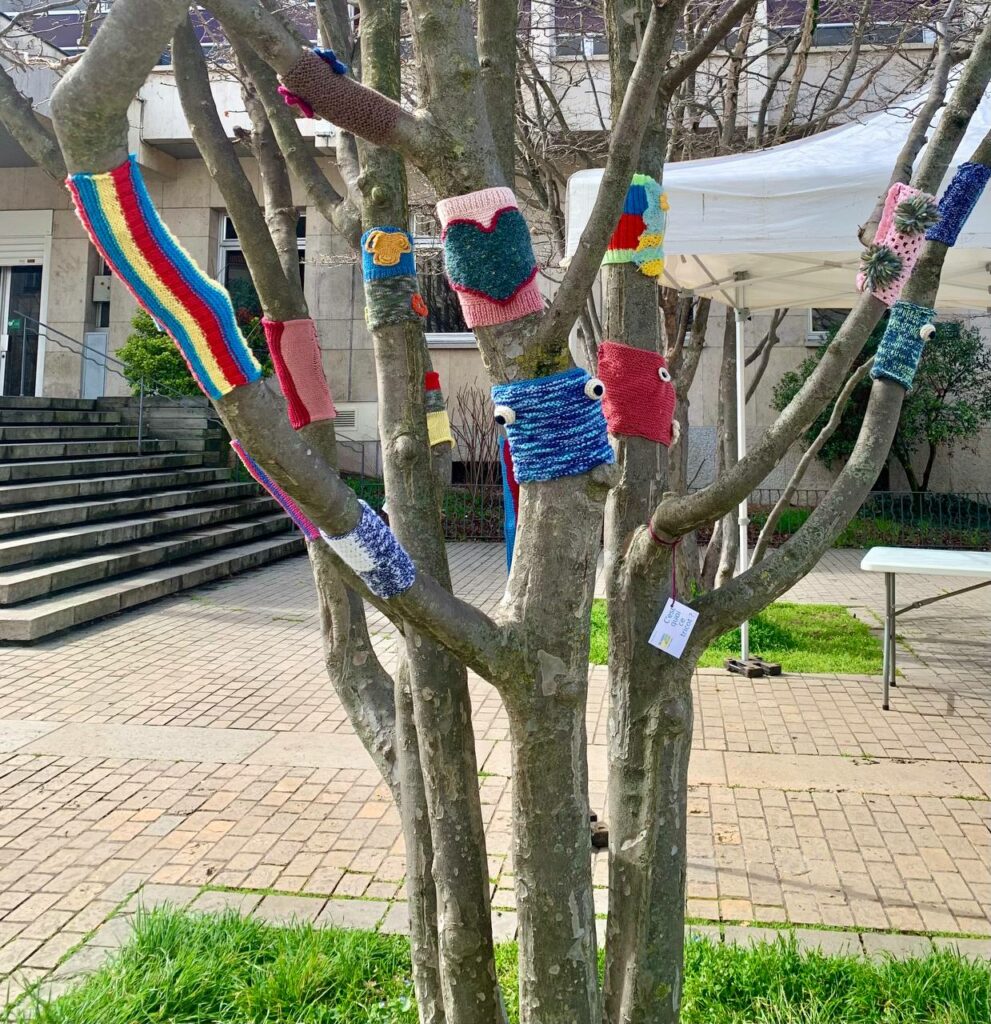 Yarn-bombing